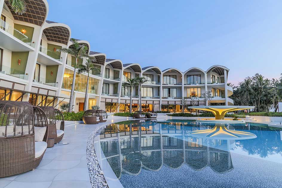 the shells resort &amp; spa phú quốc review về hồ bơi độc đáo