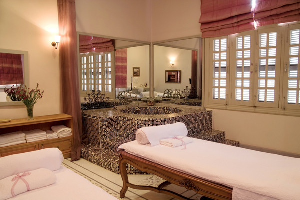 thiết kế kiểu Pháp tại L'apothiquaire Spa