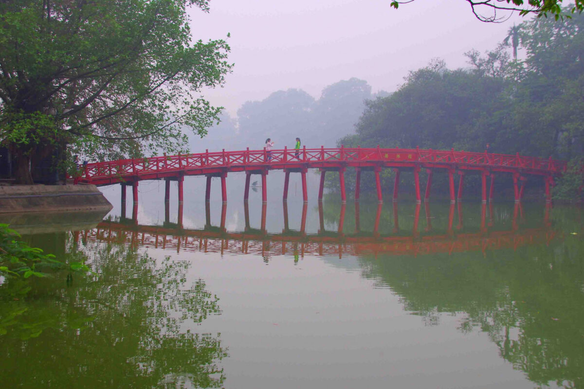 Thủ đô Hà Nội nhìn từ trên cao, một góc phố cổ bình yên