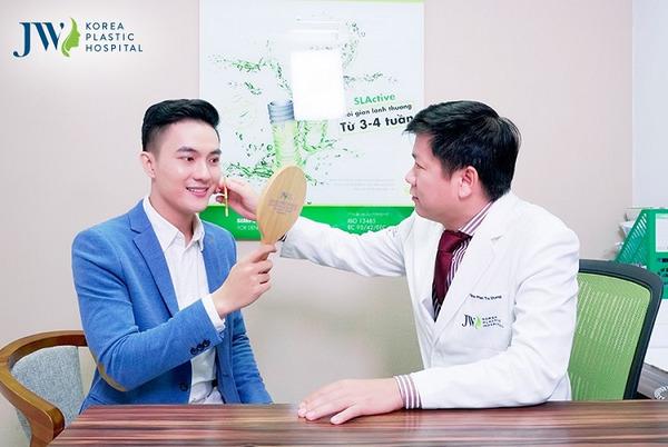 Không gian chuyên nghiệp của JW Skincare Clinic, spa trị mụn cho nam giới tin cậy