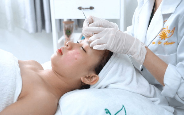Trị mụn tại spa chuyên nghiệp giúp cải thiện làn da hiệu quả