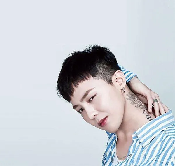 Tóc mái ngố nam Hàn Quốc hiện đại là kiểu tóc nam hot nhất, phù hợp với nhiều khuôn mặt.