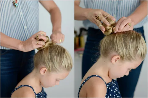 Sử dụng dây thun để cố định phần tóc đã tết thành búi tròn chắc chắn ở phía sau đầu