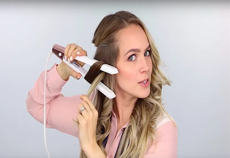 Thường xuyên tạo kiểu tóc bằng nhiệt độ cao có thể gây hại cho tóc