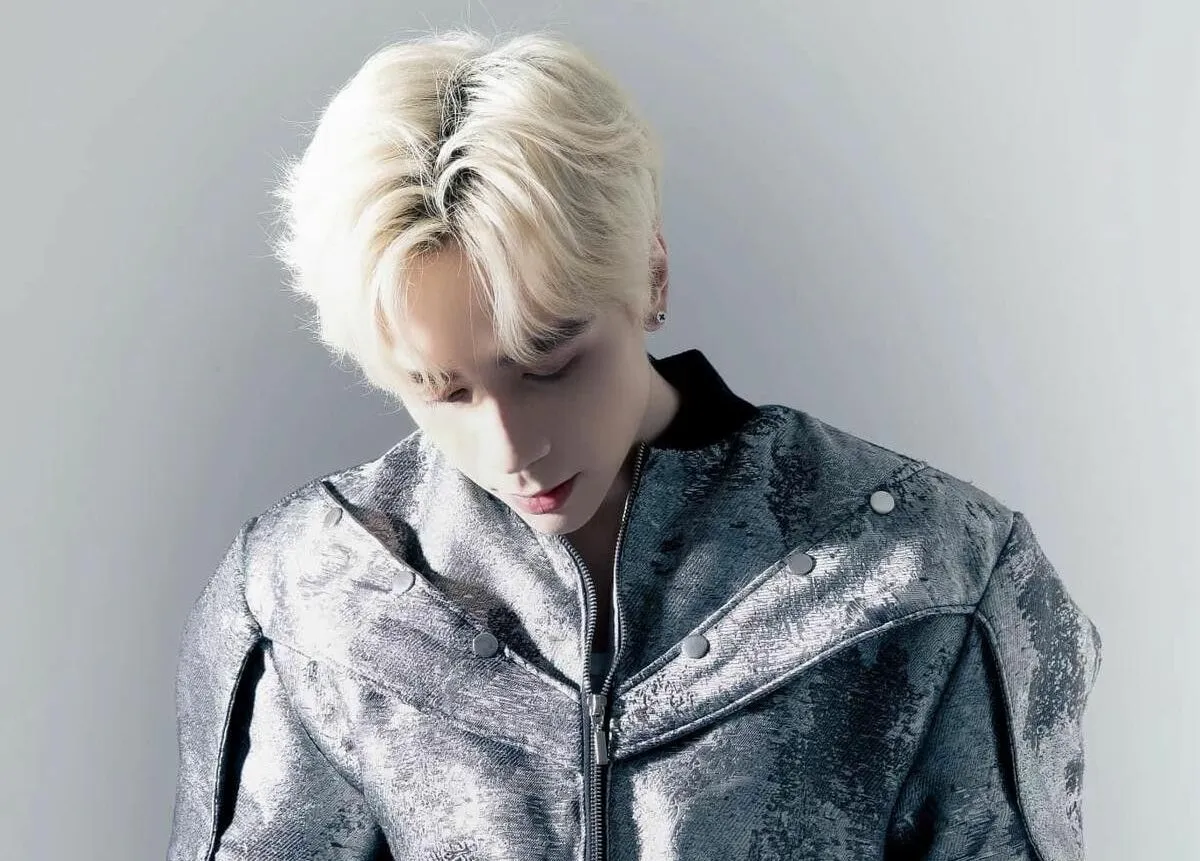 Highlight màu nổi bật tạo điểm nhấn cho phần mái