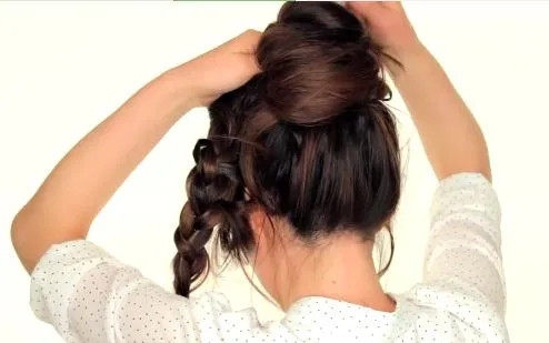 Bước nới phồng và cố định cách búi tóc cao đẹp bằng kẹp tăm