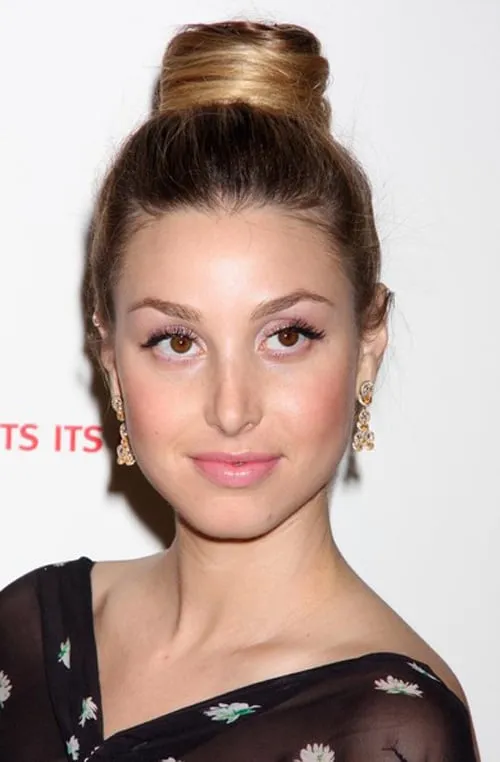 Kỹ thuật búi tóc kiểu Nhật Bản cao sang trọng, phù hợp cho sự kiện và công sở