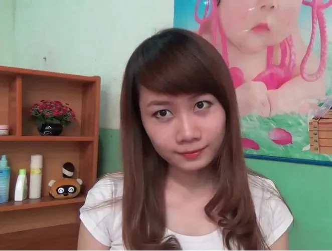 Cách cắt tóc mái xéo đẹp mắt với vài bước đơn giản tại nhà