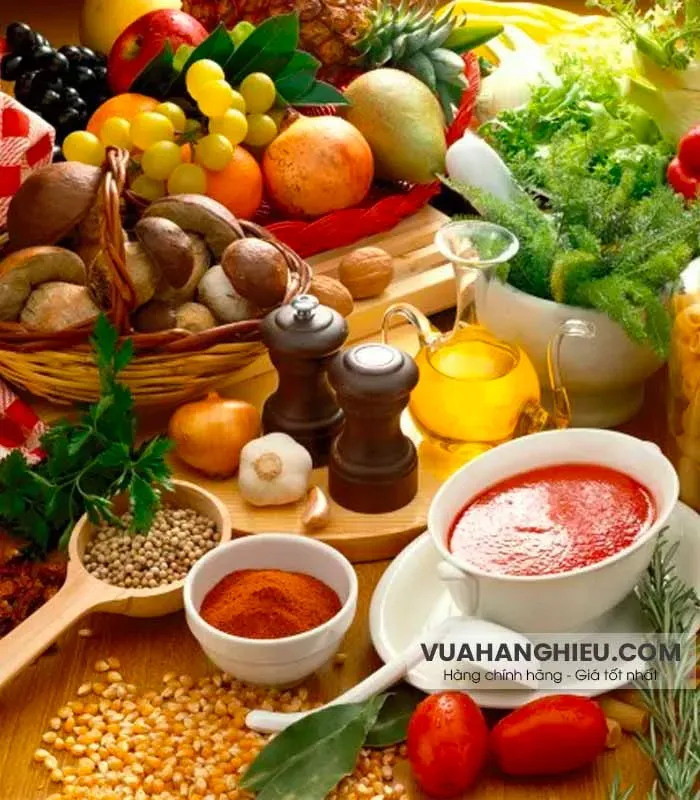 Chế Độ Ăn Uống Cân Bằng Cung Cấp Chất Dinh Dưỡng Cho Tóc Mọc Nhanh