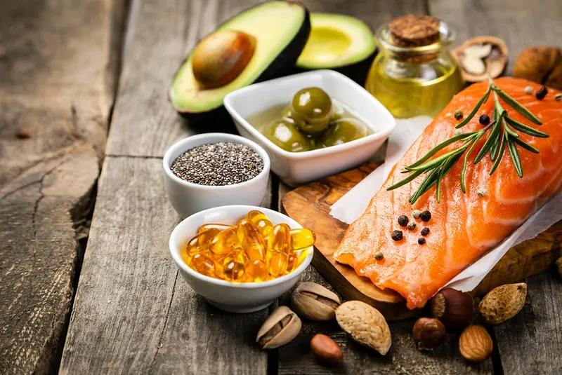 Dinh dưỡng khoa học với Omega-3 là chìa khóa trong cách phục hồi tóc khô xơ