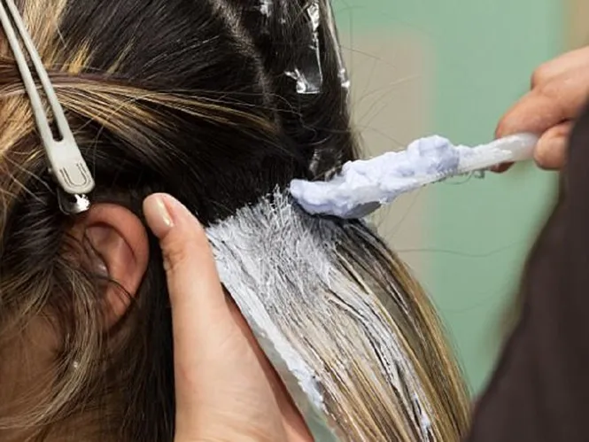 Từng bước cân bằng màu tóc nhiều khúc màu để có kết quả nhuộm đồng nhất