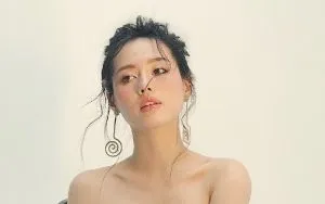 Các bước chuẩn bị và hướng dẫn cắt tóc mái râu dế tại nhà vô cùng đơn giản, giúp tiết kiệm thời gian và chi phí