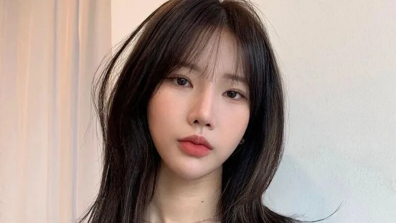 Mái thưa Hàn Quốc cho mặt dài