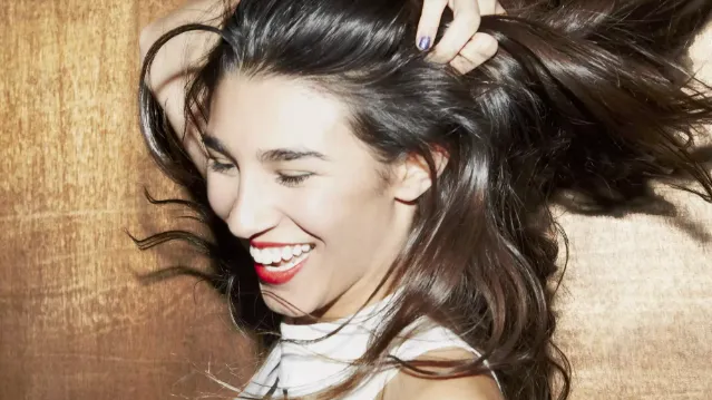 Sự phát triển của tóc cũng phụ thuộc vào cách ta chăm sóc mỗi ngày