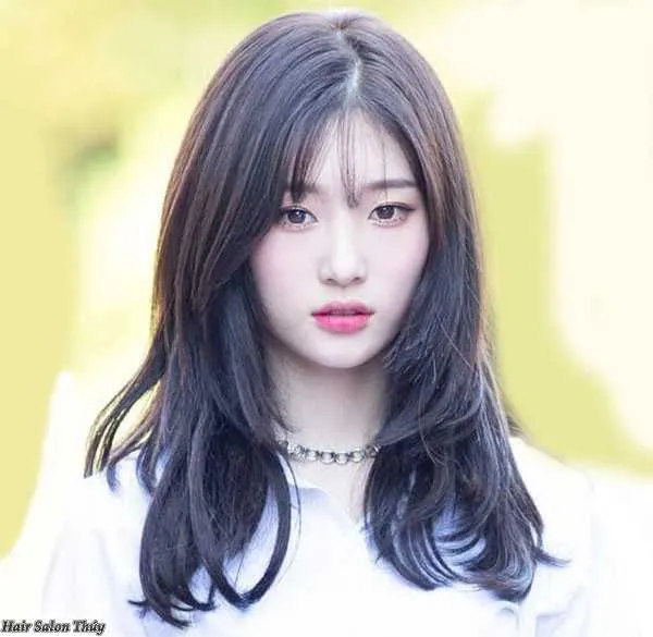 Chăm sóc tóc layer nữ để có mái tóc bồng bềnh, sáng bóng.