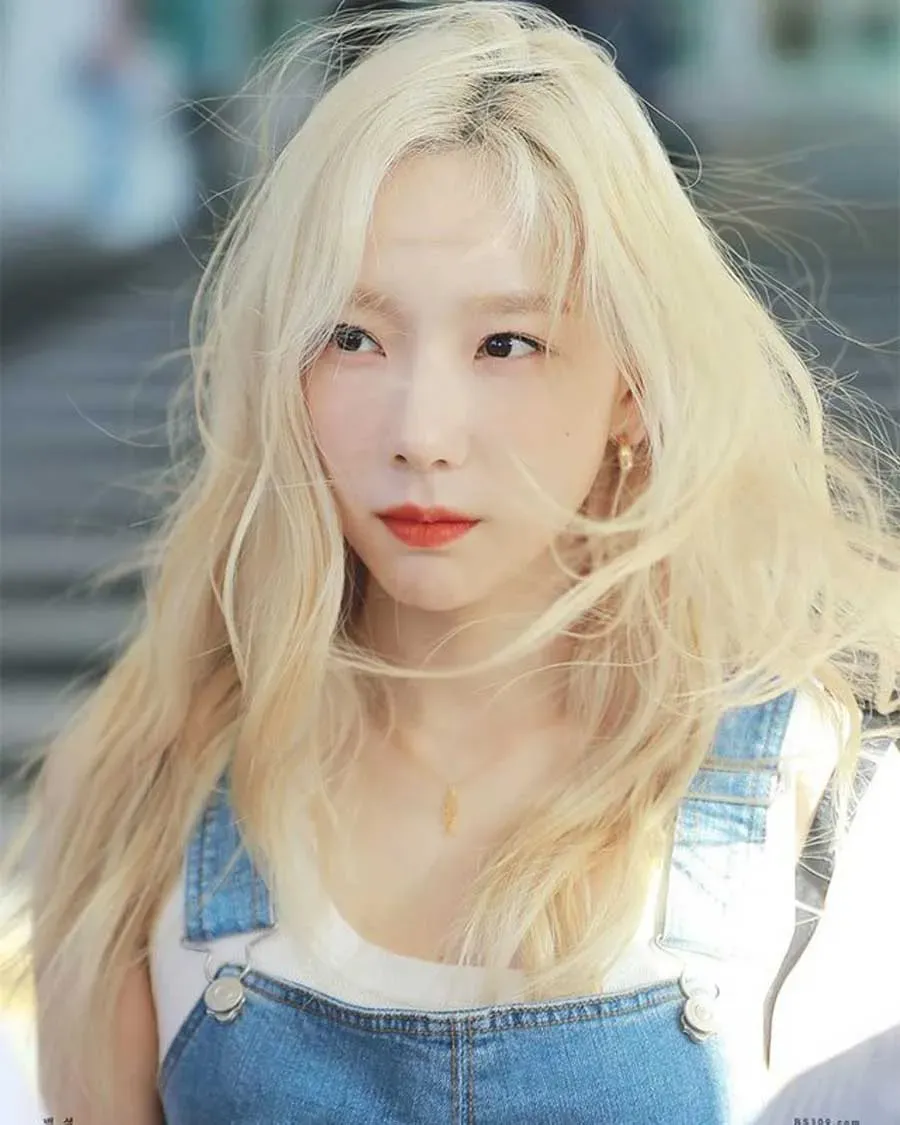 Tóc màu vàng bạch kim phù hợp với da tông lạnh