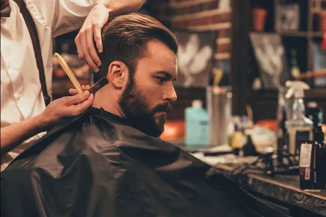 Lựa chọn kiểu tóc phù hợp chính là bước khởi động đầu tiên, cần sự kết hợp giữa thẩm mỹ và kiến thức khoa học.