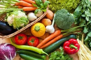 Gội đầu bằng nước lạnh để giữ màu và độ ẩm cho tóc