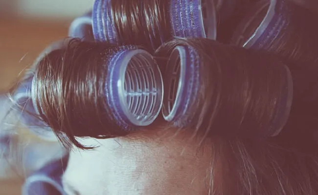 Cách giữ nếp tóc cúp khi sấy tóc ngắn