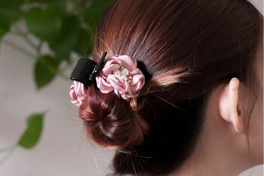 Sản phẩm giữ nếp tóc xoăn thông minh, tạo vẻ ngoài hoàn hảo.