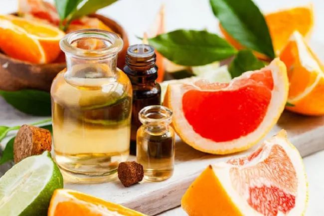 Tinh dầu bưởi thiên nhiên nuôi dưỡng nang tóc và phục hồi tóc hư tổn