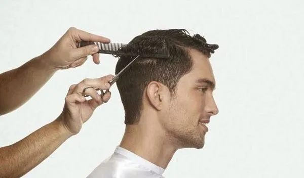 Hạn chế tác động hóa chất để bảo vệ tóc là cách làm tóc cho nam khôn ngoan