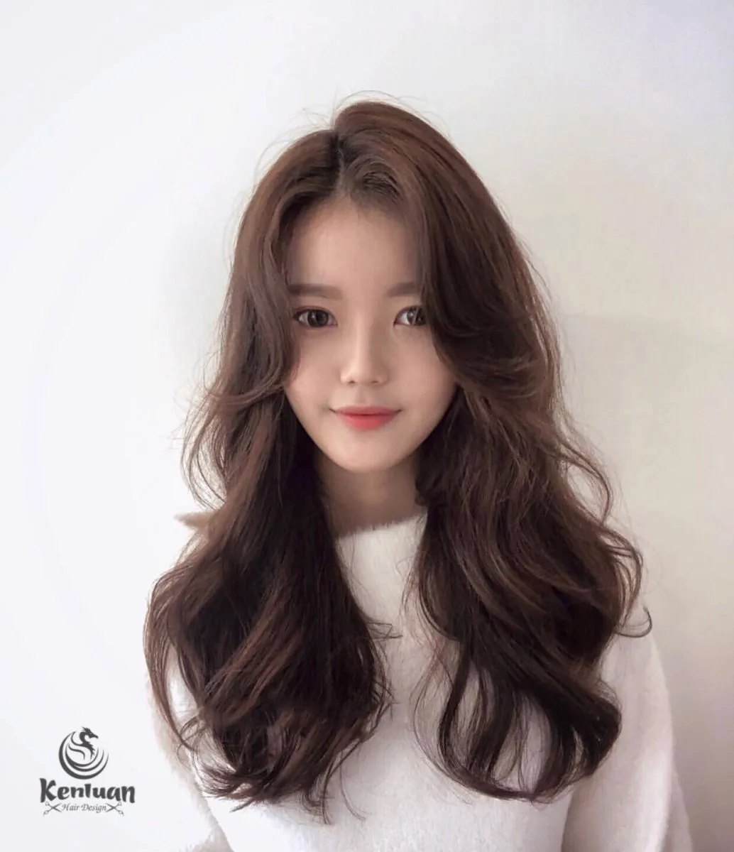 Cách làm tóc phồng cho nữ bằng kỹ thuật sấy tạo kiểu tóc bồng bềnh