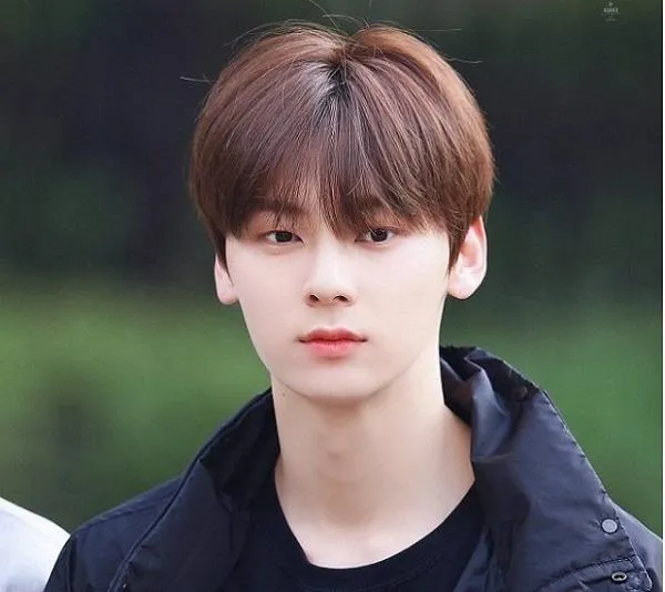 Hình ảnh minh họa cách làm thẳng tóc cho nam