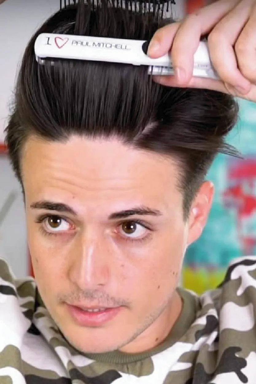 Kiểu tóc nam uốn phồng chân mang vẻ ngoài lịch lãm