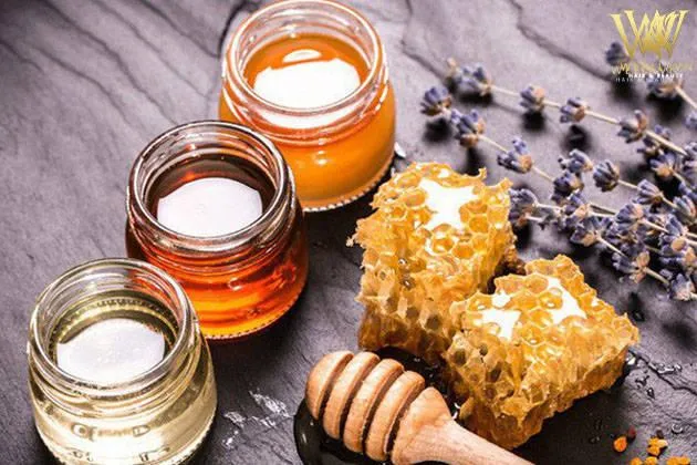 Alt text phương pháp làm tóc có màu nâu hạt dẻ bằng mật ong tự nhiên