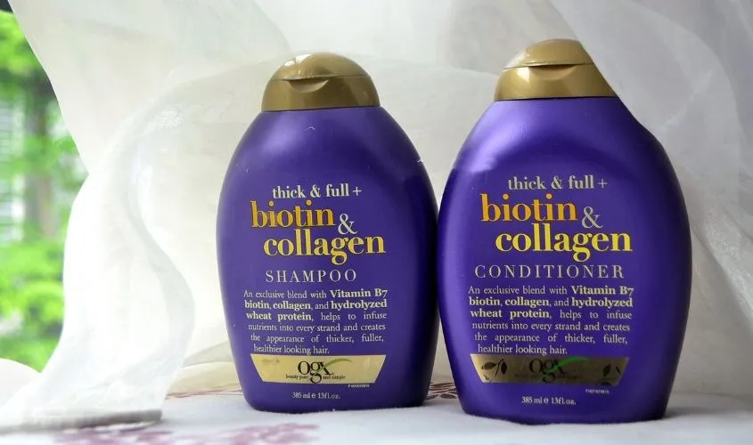 Dầu gội dưỡng tóc uốn, hỗ trợ giữ nếp và phục hồi hư tổn, cải thiện độ bồng bềnh.