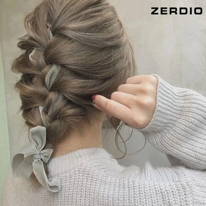 Tóc tết kiểu Pháp đơn giản đội mũ lưỡi trai