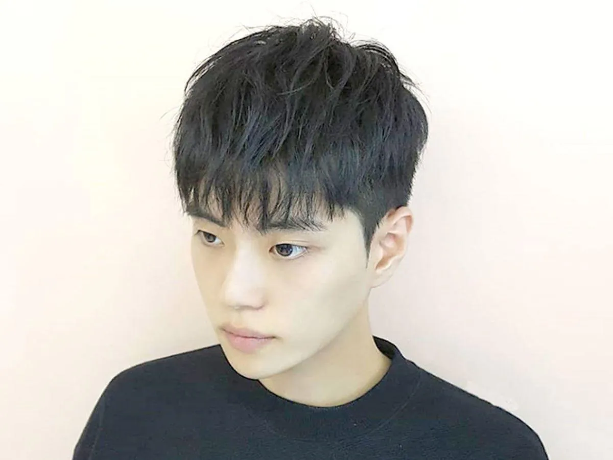 Ảnh tóc nam thẳng gọn gàng