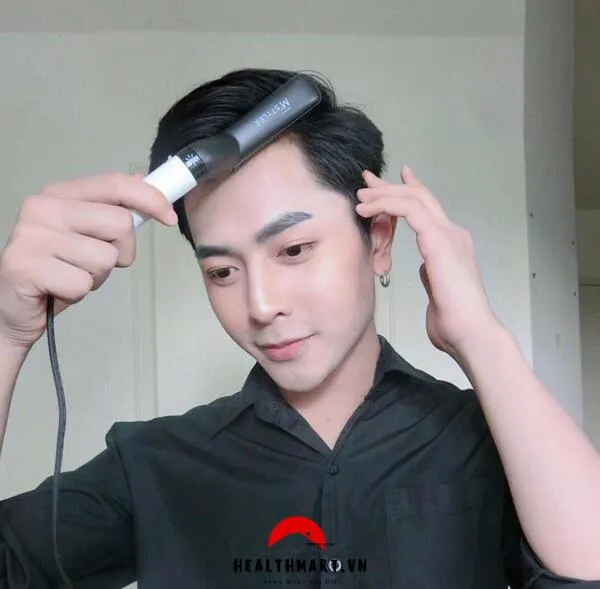 Uốn tóc trên máy uốn tóc