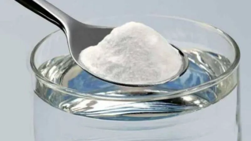 Gội đầu bằng nước muối loãng