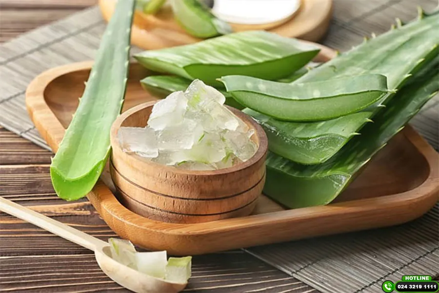 Cách làm cho tóc nhanh dài và ít rụng bằng nha đam