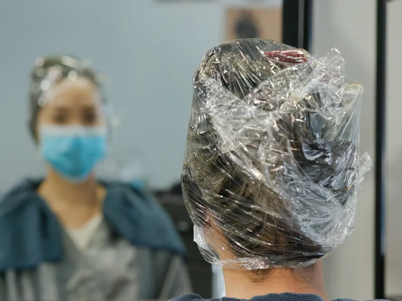 Ủ tóc nhuộm trong thời gian tiêu chuẩn để màu lên đẹp nhất