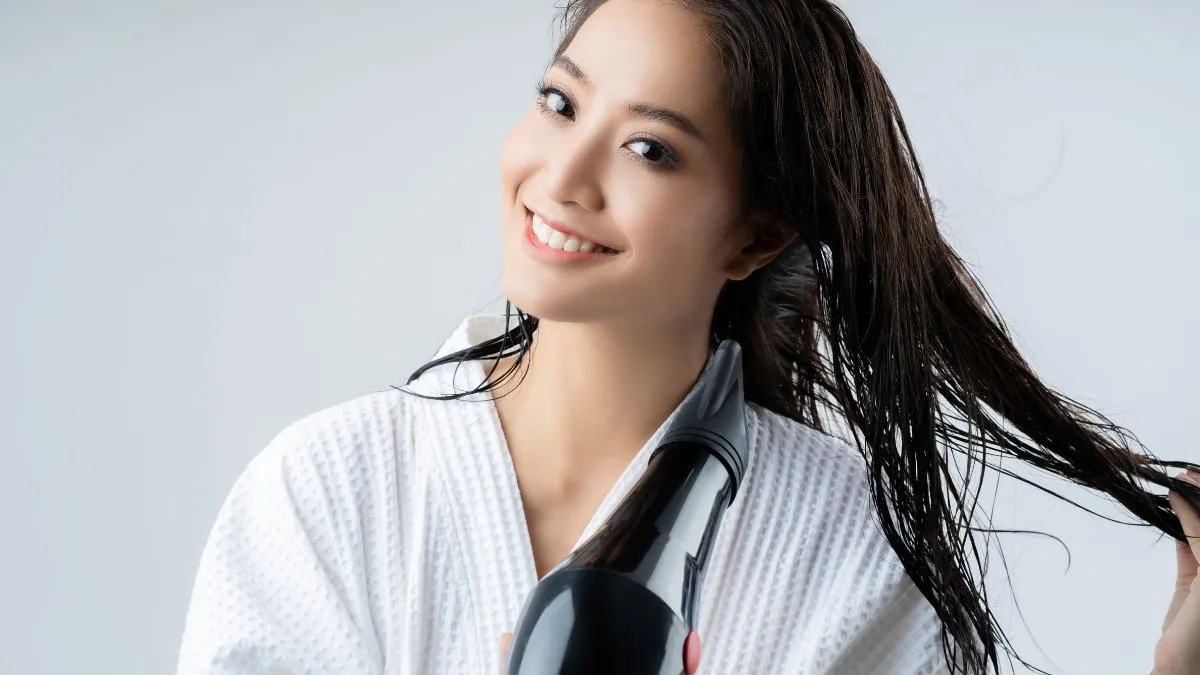 Một số lưu ý quan trọng khi sấy tóc nữ để tránh hư tổn và giữ tóc khỏe