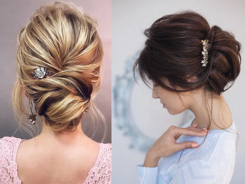 Hình ảnh người mẫu đang thực hiện các bước tạo kiểu tóc búi rối tự nhiên