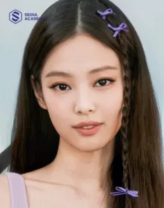 Jennie cùng mái tóc tết kết hợp dây ruy băng