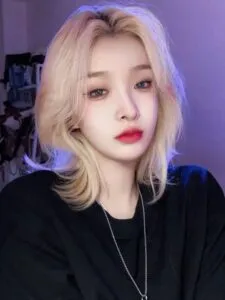 Tóc mullet cũng có thể tự cắt tại nhà nếu bạn nắm rõ kỹ thuật chia tóc và tạo layer