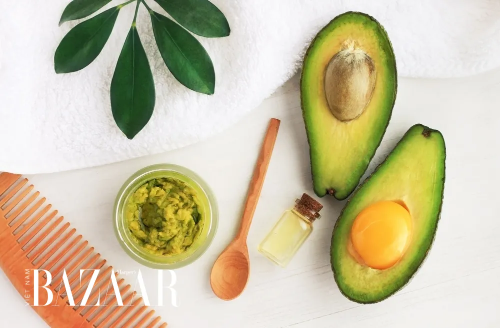 Công thức cách ủ tóc bằng bơ kết hợp lòng đỏ trứng gà tại nhà