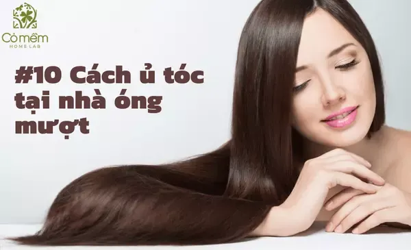Phụ nữ đang áp dụng cách ủ tóc tại nhà với hỗn hợp dưỡng chất
