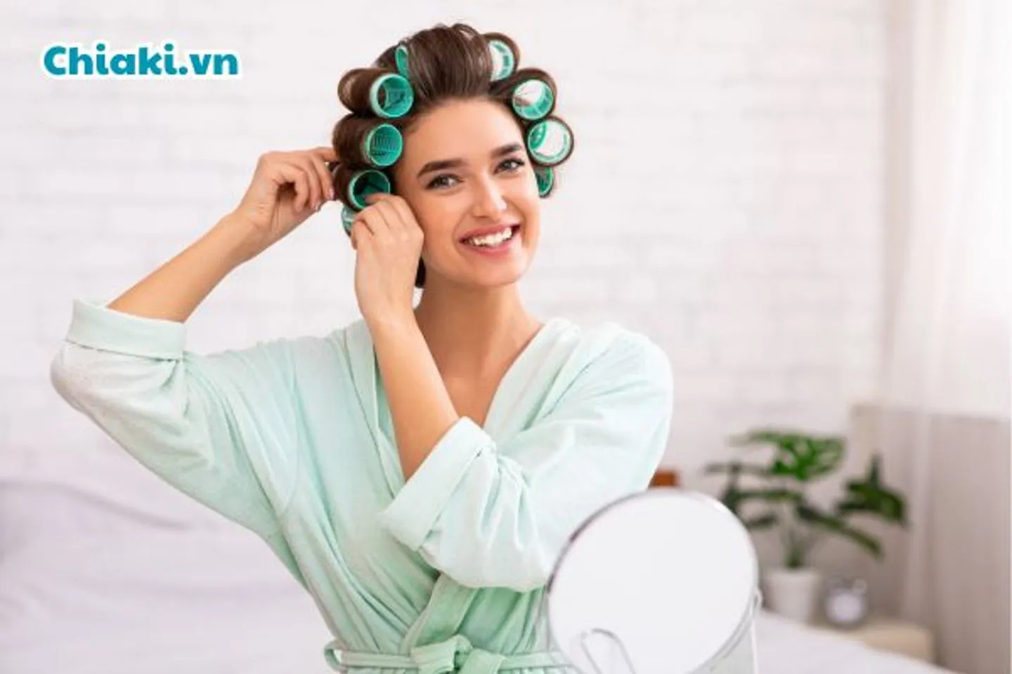 Cách làm xoăn tóc tại nhà uốn tóc bằng lô