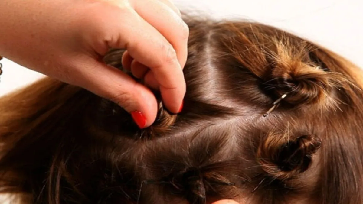 Uốn tóc tại nhà không cần nhiệt bằng kỹ thuật búi xoắn và dây thun