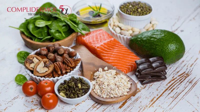 Bổ sung dinh dưỡng là cách điều trị rụng tóc sau sinh có thể làm ngay