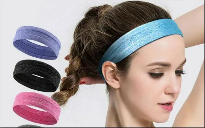 Sử dụng Headband bản to để cố định và chỉnh sửa tóc mái không mong muốn