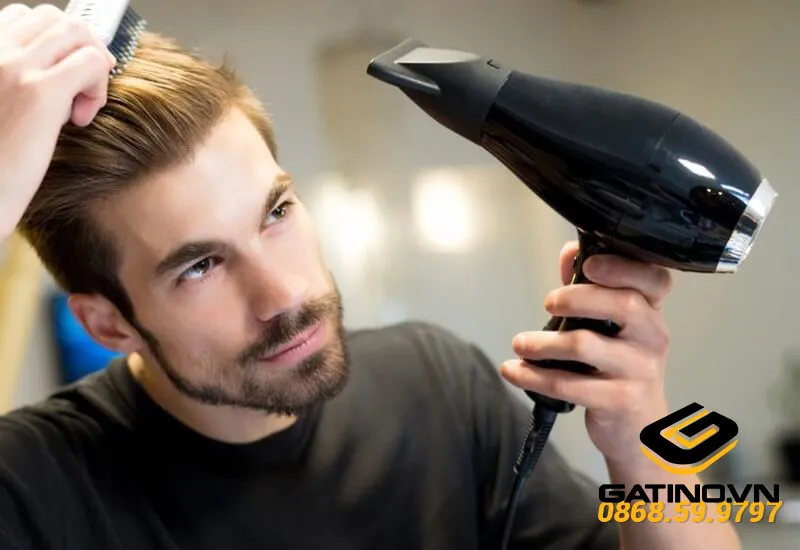 dùng sáp vuốt tóc đúng cách 1