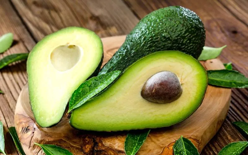 Cách dưỡng tóc tại nhà bằng bơ tự nhiên