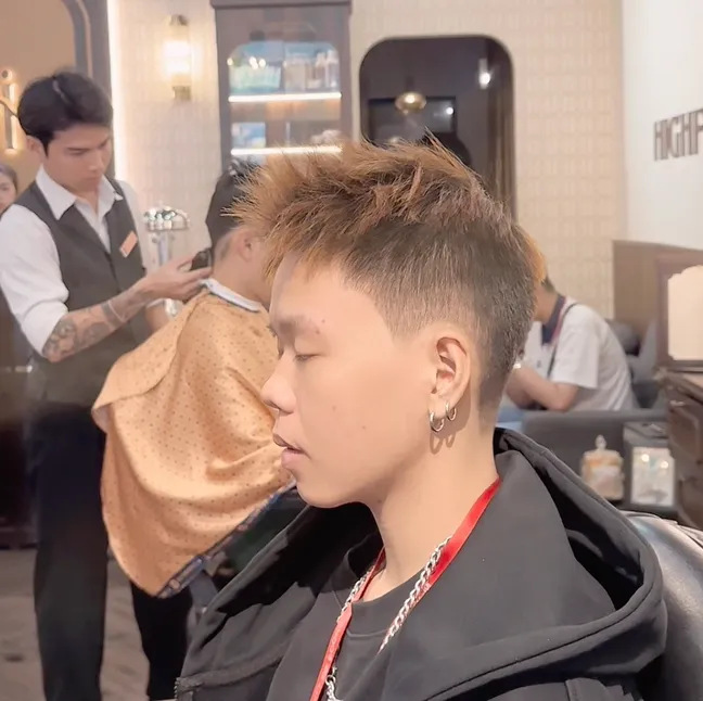 Chăm sóc tóc tại nhà để phục hồi tóc hư tổn hiệu quả